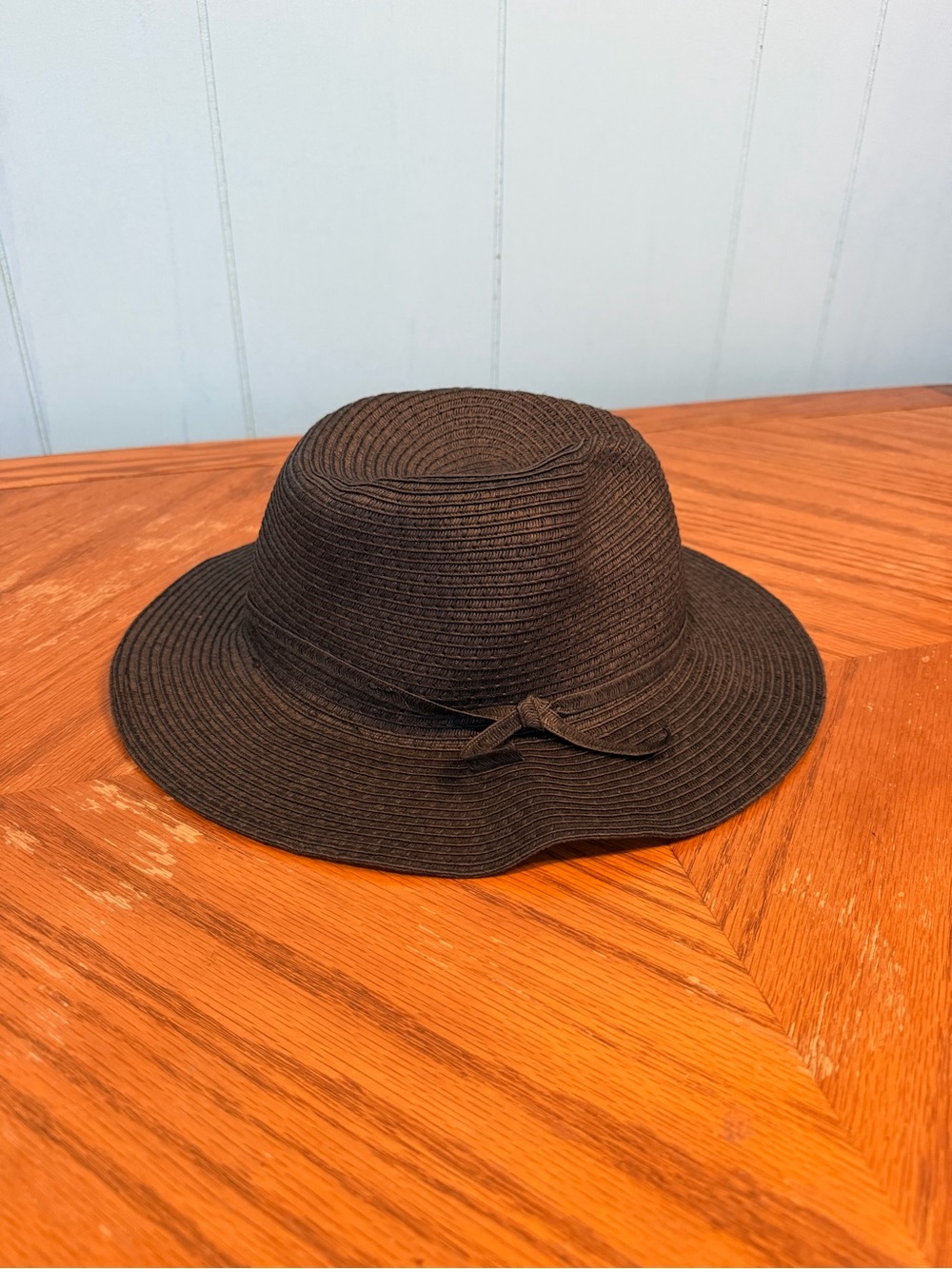 Time and Tru Dark Brown Straw Sun Hat with Bow Trim